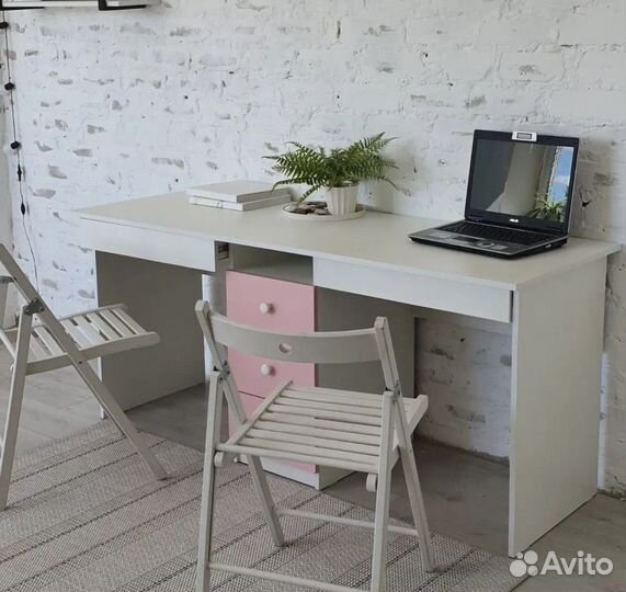 Письменный стол