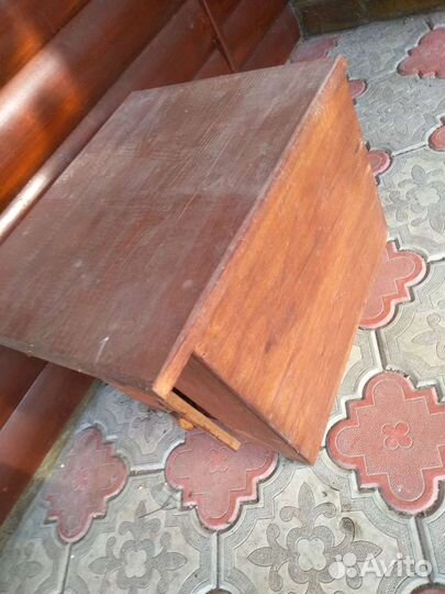 Деревянный домик для кота