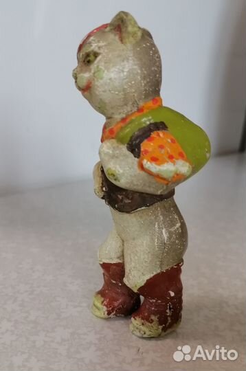 Старинная игрушка 