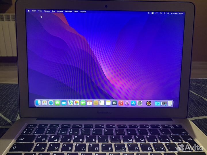 Macbook air 13 2019 в отличном состоянии