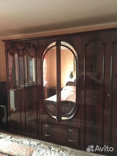 Спальный гарнитур Италия