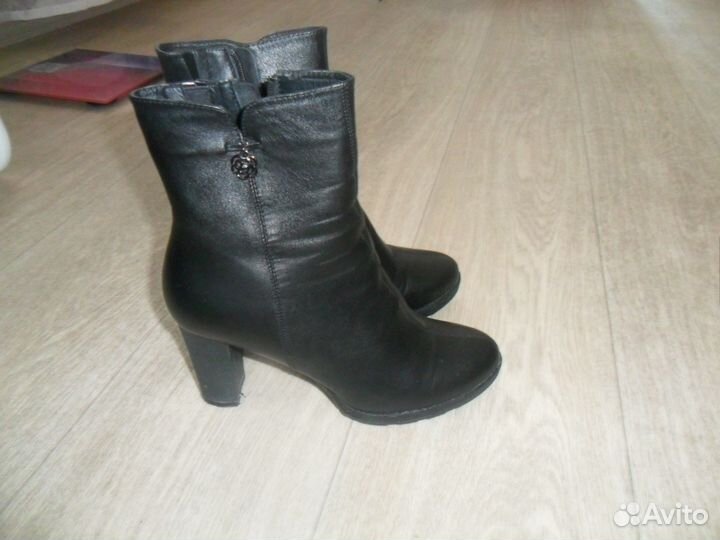Сапоги женские
