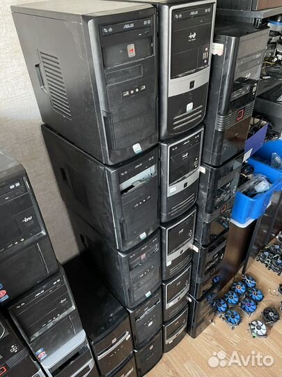 Компьютерные корпуса много