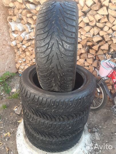 Yokohama Ice Guard Stud IG55 215/55 R17 85K