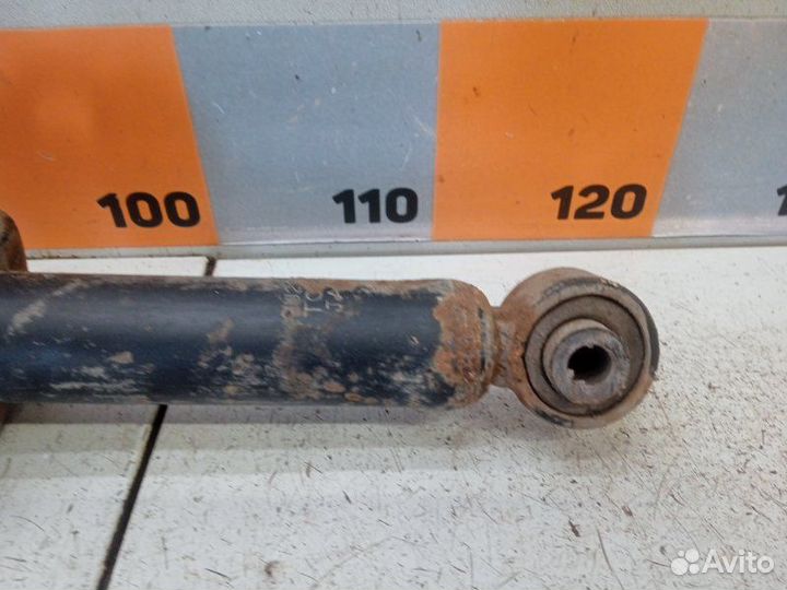 Амортизатор задний Nissan Almera N15 1.6 1999