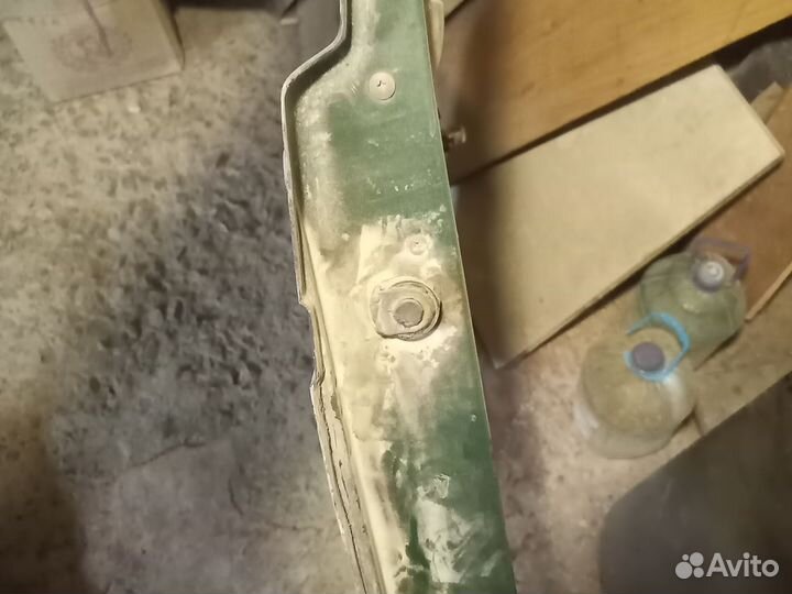 Дверь водительская на ниву 21213