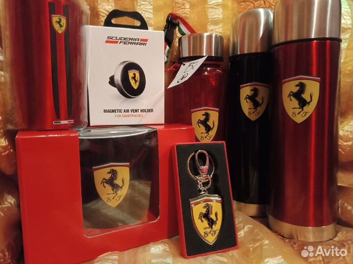 Полезные аксессуары от Shell & Scuderia Ferrari