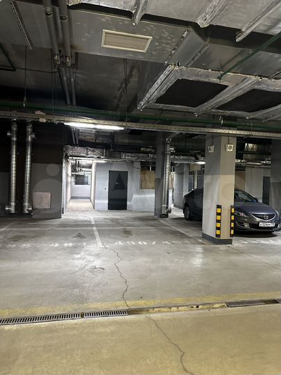 Машиноместо, 14 м²