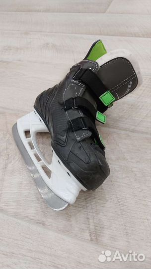 Коньки хоккейные детские