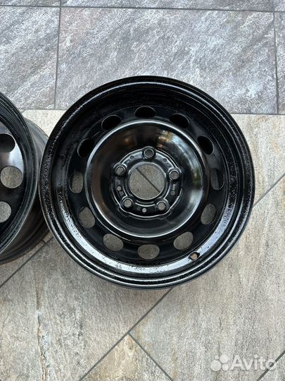 Комплект оригинальных дисков BMW R15