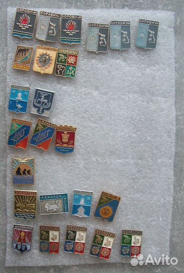 Продам значки на тему 