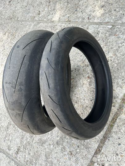 Мотошины metzeler Racetec RR 200/55r17 и 120/70r17