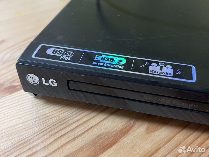 DVD-проигрыватель LG DVX556K