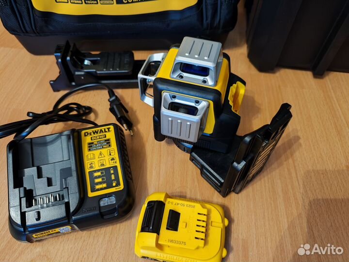 Лазерный уровень DeWalt DW089LG