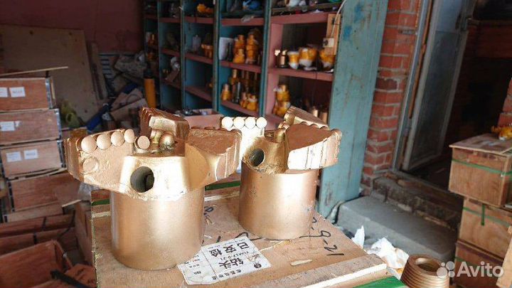 Pdc долота трехлопастное 96