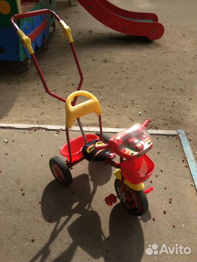Детский трехколесный велосипед б/у