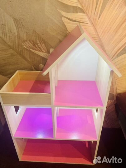 Домик кукольный