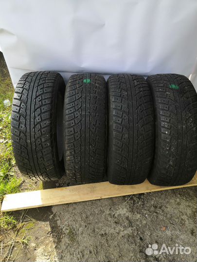 Marshal I'Zen RV Stud KC16 215/60 R17 100