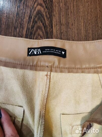 Брюки из экокожи zara