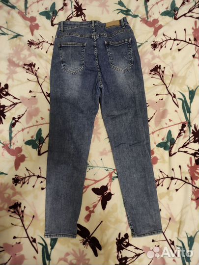 Джинсы р. 28