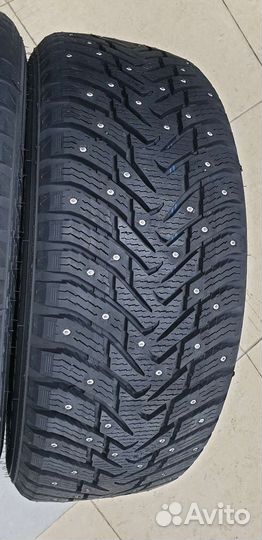 Nokian Tyres Hakkapeliitta 8 SUV 255/60 R18 112T