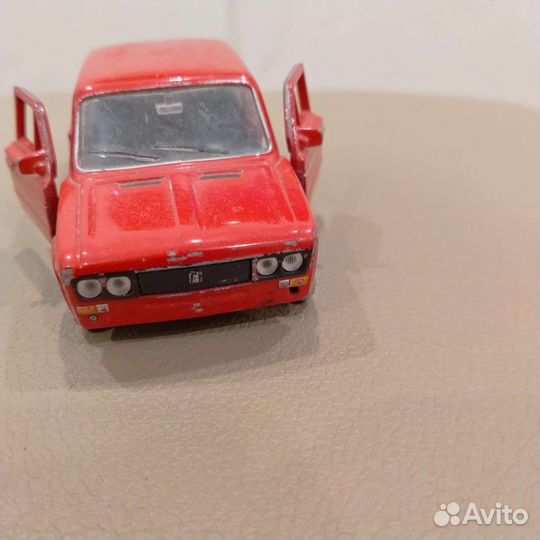 Моделька LADA-2106