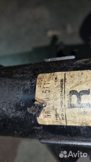 Амортизатор в сборе Mitsubishi Carisma DA1A