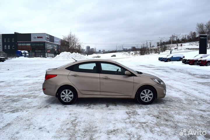 Hyundai Solaris 1.6 AT, 2011, 176 000 км