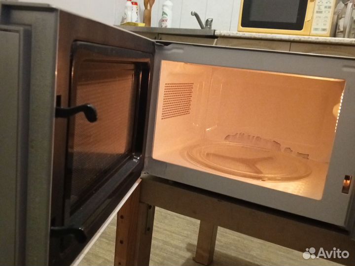 Микроволновая печь GoldStar GMS-19S06S