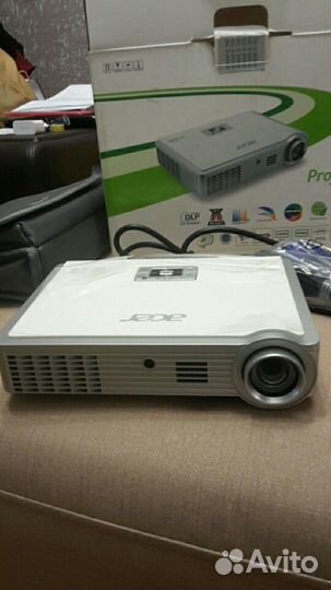 Acer K335