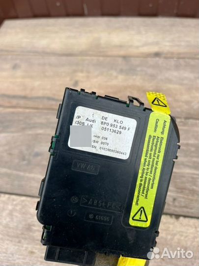 Блок управления рулевой колонкой Audi 3 8P 1.8