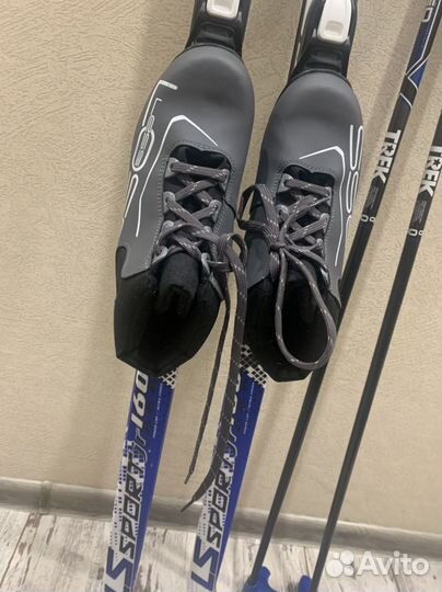 Беговые лыжи