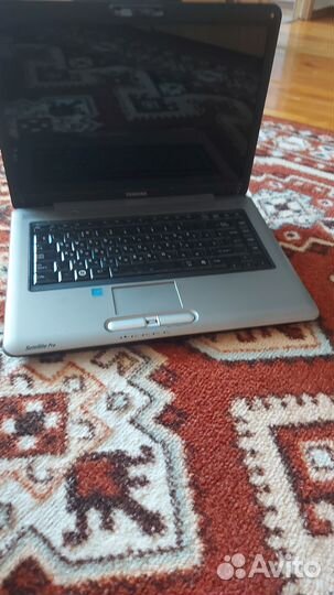 Ноутбук Toshiba satellite PRO A300-1PG