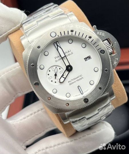 Красивые мужские часы Panerai