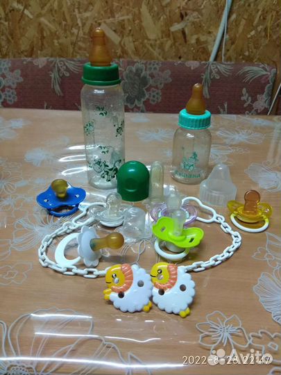 Кружка поильник с насадками, бутылочки и соски