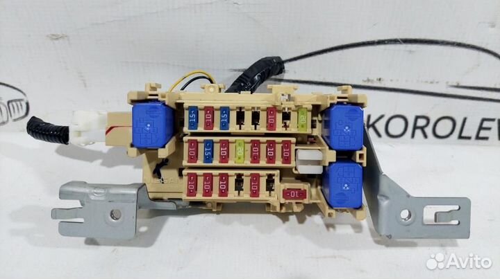 Блок предохранителей Juke (F15) 2011-2019 салонный