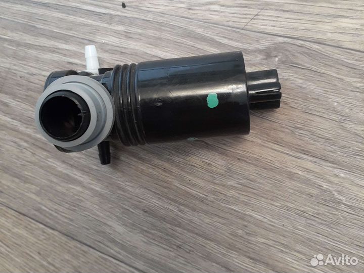 Моторчик стеклоомывателя Nissan Qashqai J10