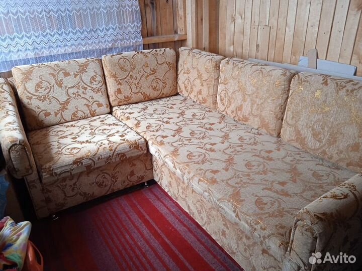 Угловой диван бу