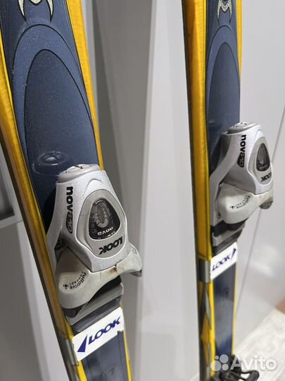 Горные лыжи K2 Axis 181 см с палками Leki