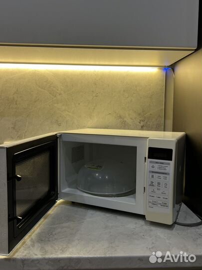 Свч микроволновая печь LG ms2049f