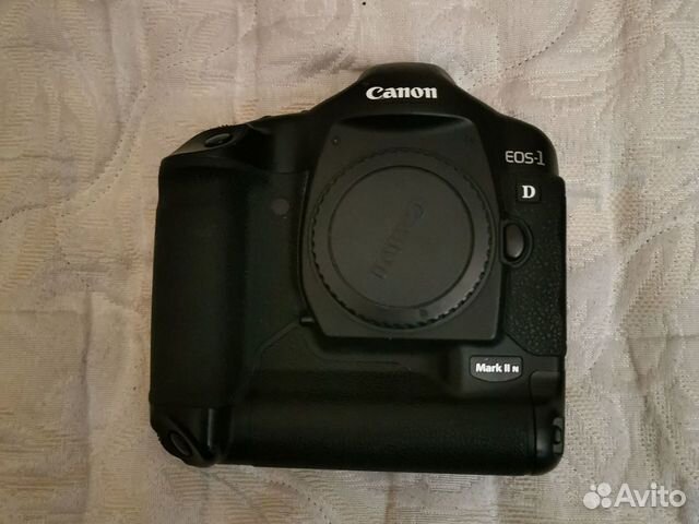 Canon EOS 1D Mark II N