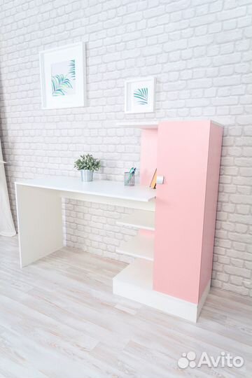 Детский письменный стол