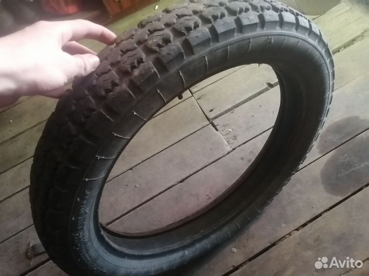Покрышка на мотоцикл 18