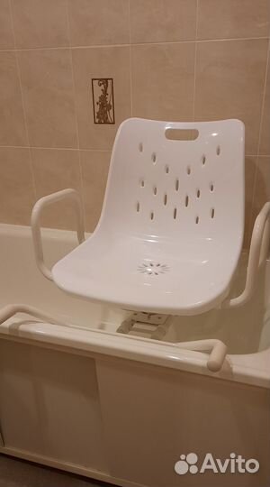 Поворотное сиденье для ванной