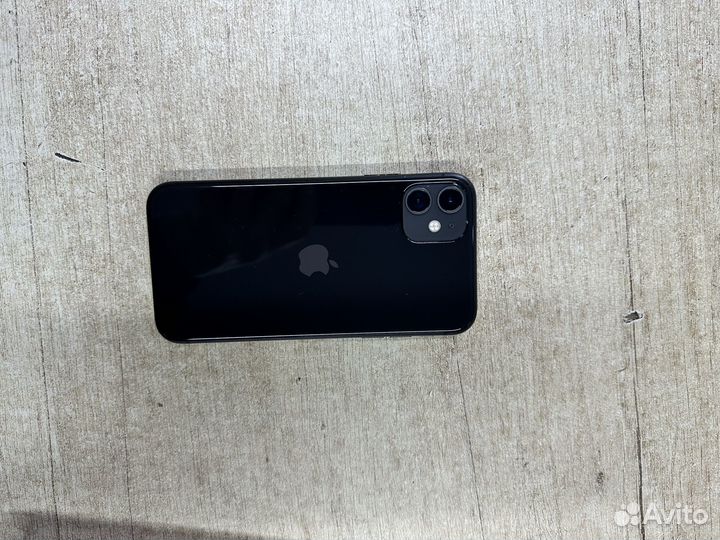 iPhone 11, 64 ГБ