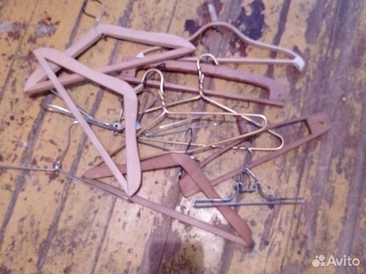 Вешалки плечики