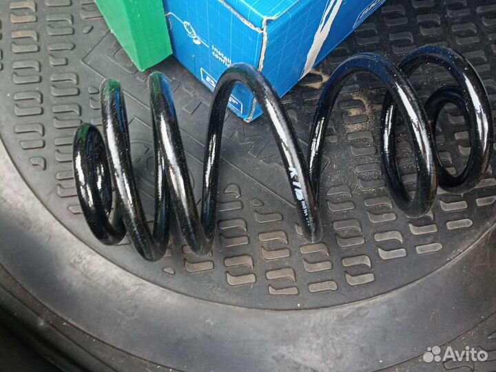 Пружина амортизатора задний подвески