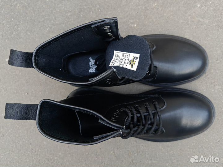 Ботинки Dr. Martens 1460 Mono Softy, 42-45 размеры