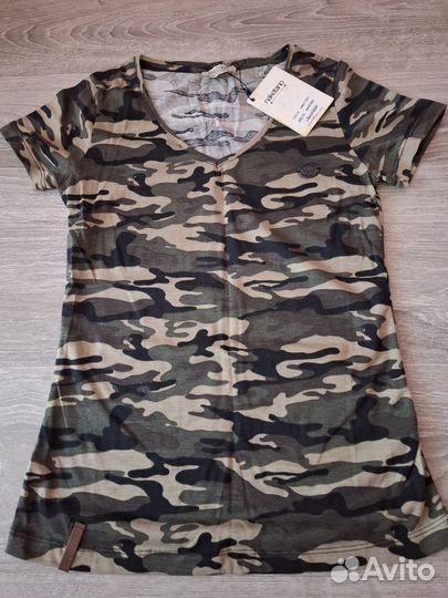 Футболка женская