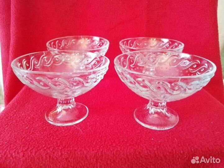 Стеклянная креманка СССР. Конфетница